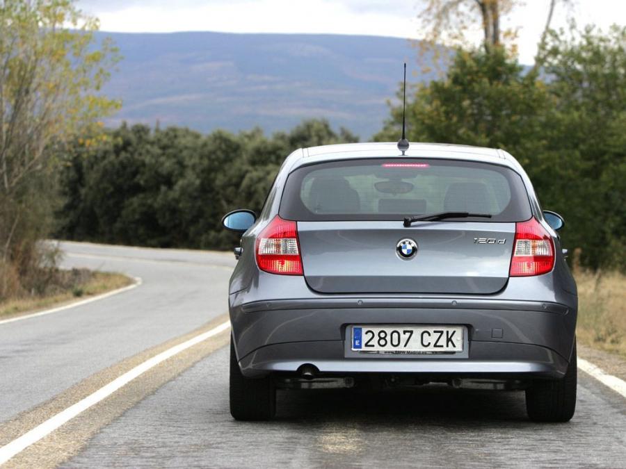  BMW 120d 5-Door (E87) 2004 года  (фото 34 из 37)